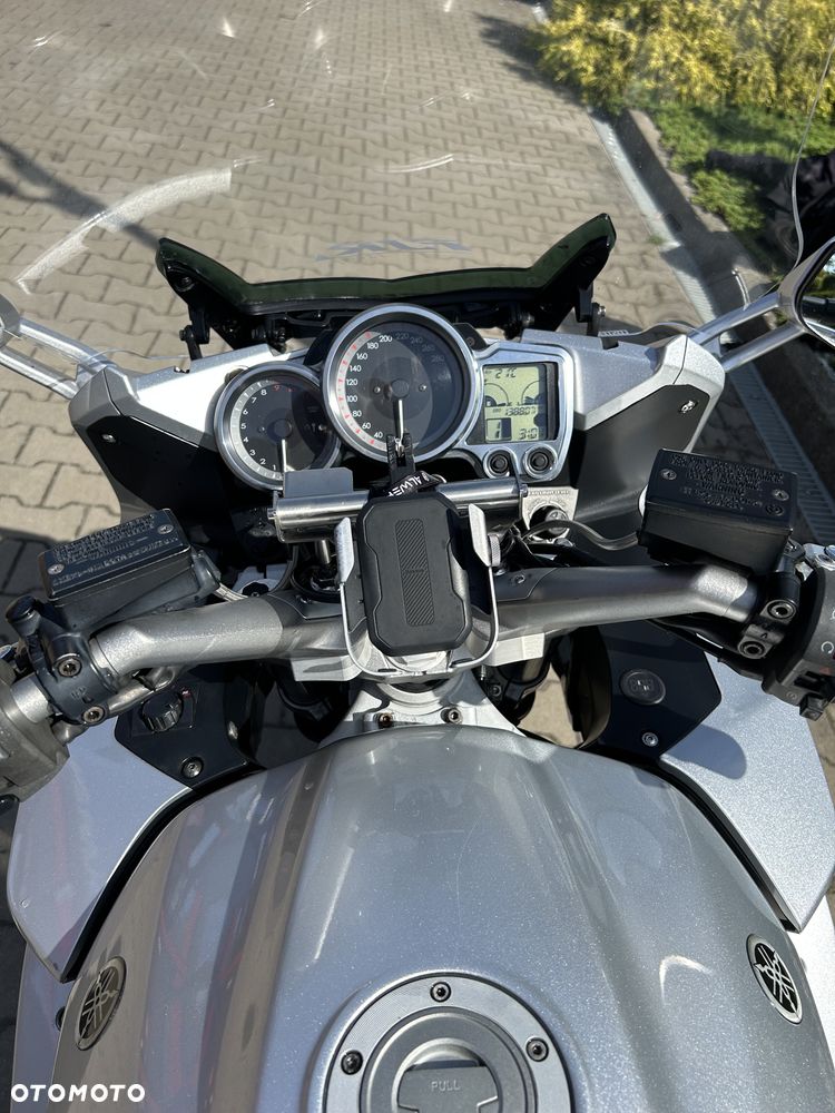 Yamaha FJR - 17