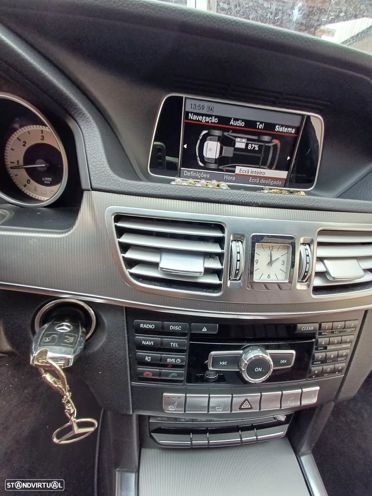 Mercedes-Benz E 300 Bluetec Hybrid Avantgarde - 21
