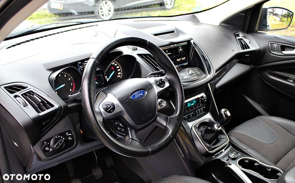 Ford Kuga - 9