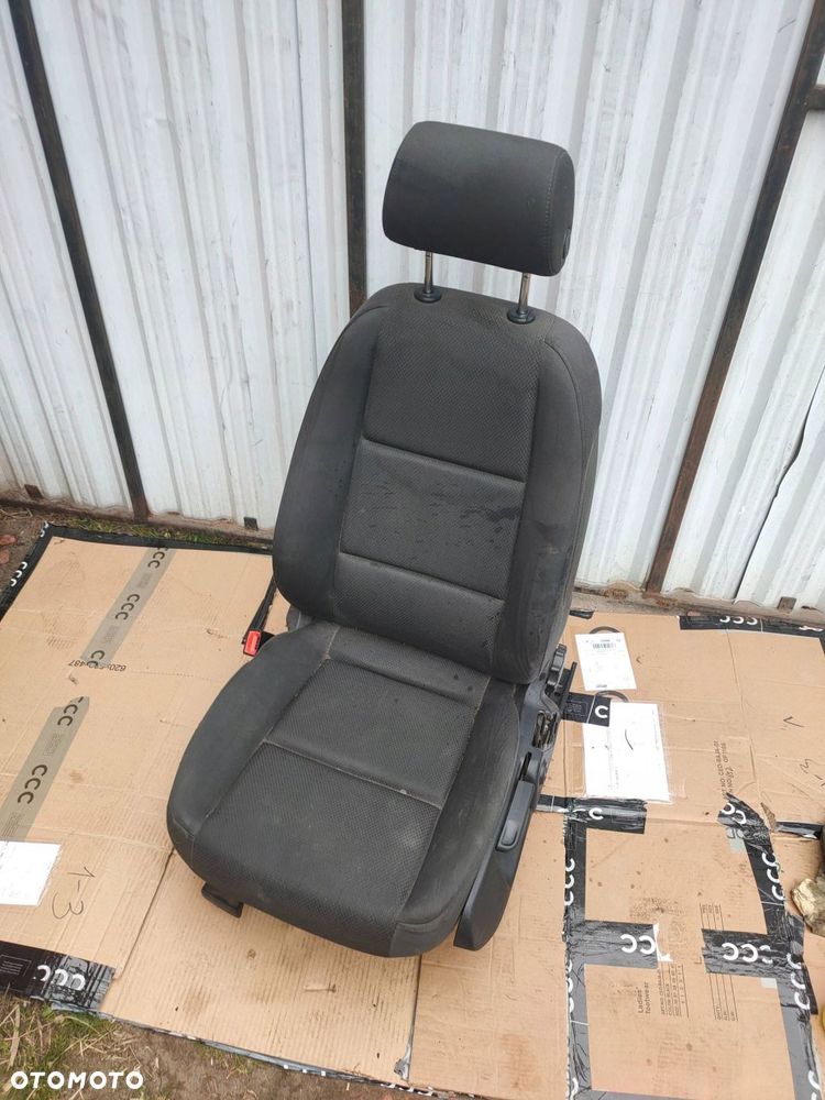 fotel kierowcy lewy audi a4 b6 czarny - 5