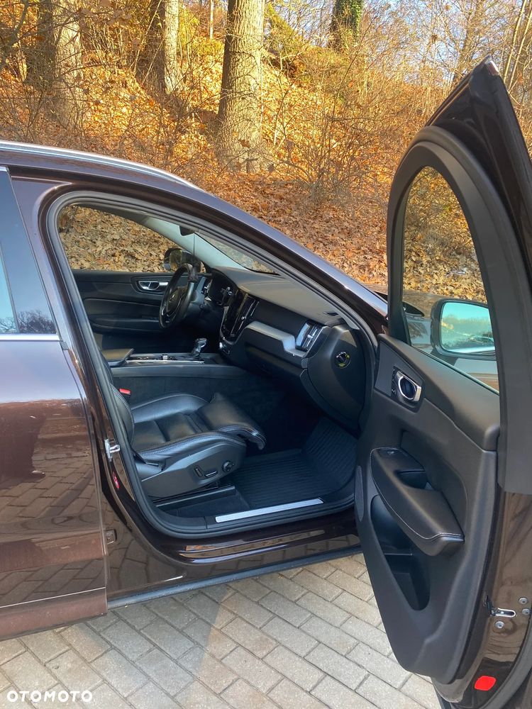 Volvo XC 60 T5 AWD Momentum - 10