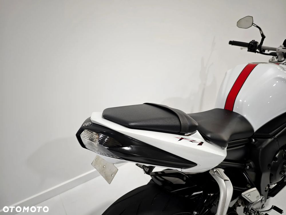 Yamaha FZ - 14