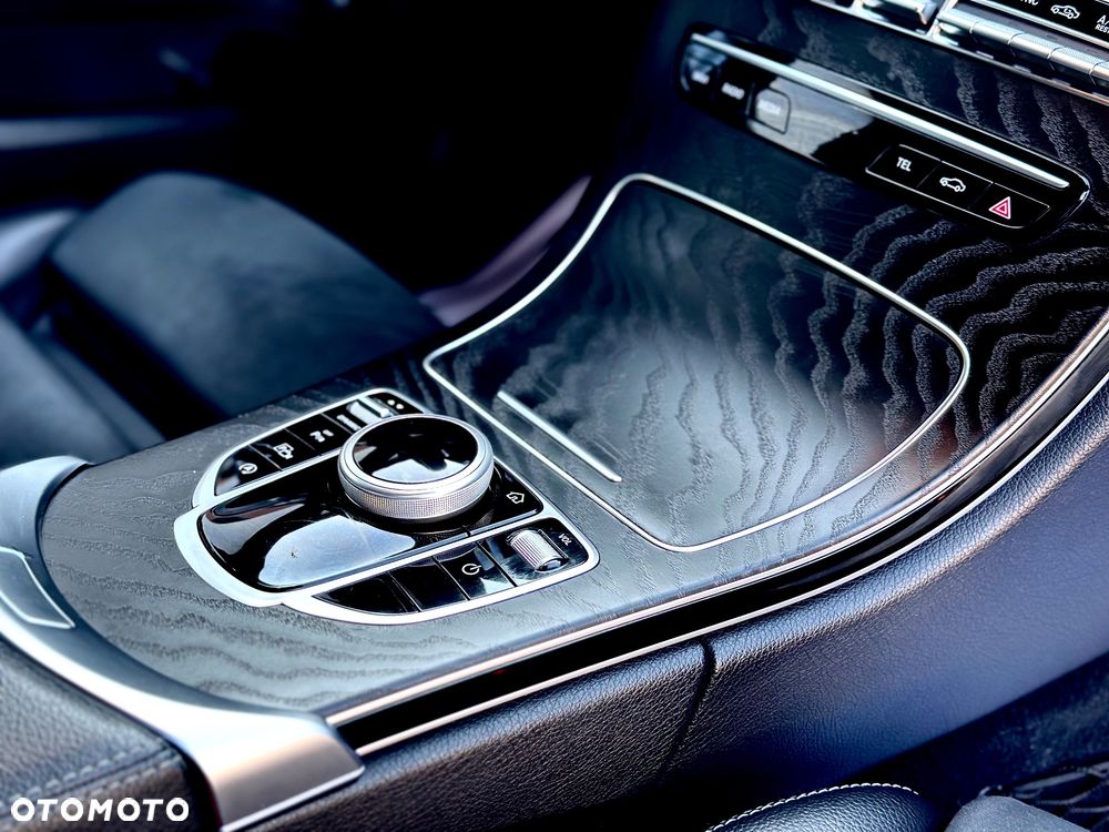 Mercedes-Benz Klasa C 220 d 9G-TRONIC AMG Line - 33