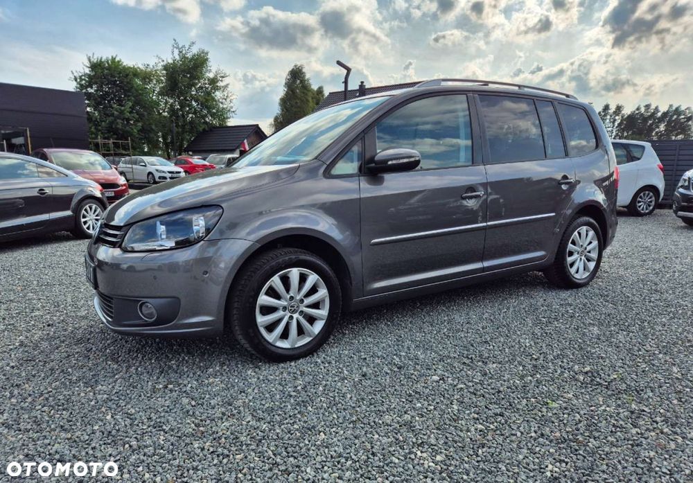 Volkswagen Touran - 25