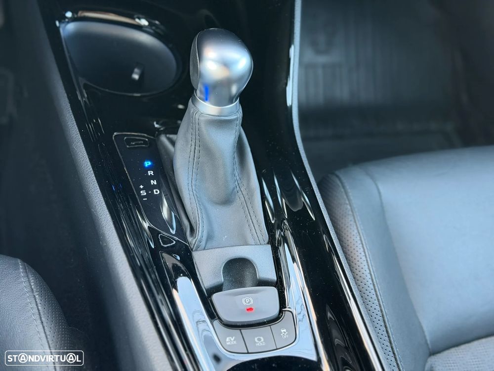 Toyota C-HR 2.0 Hybrid Lounge - 10