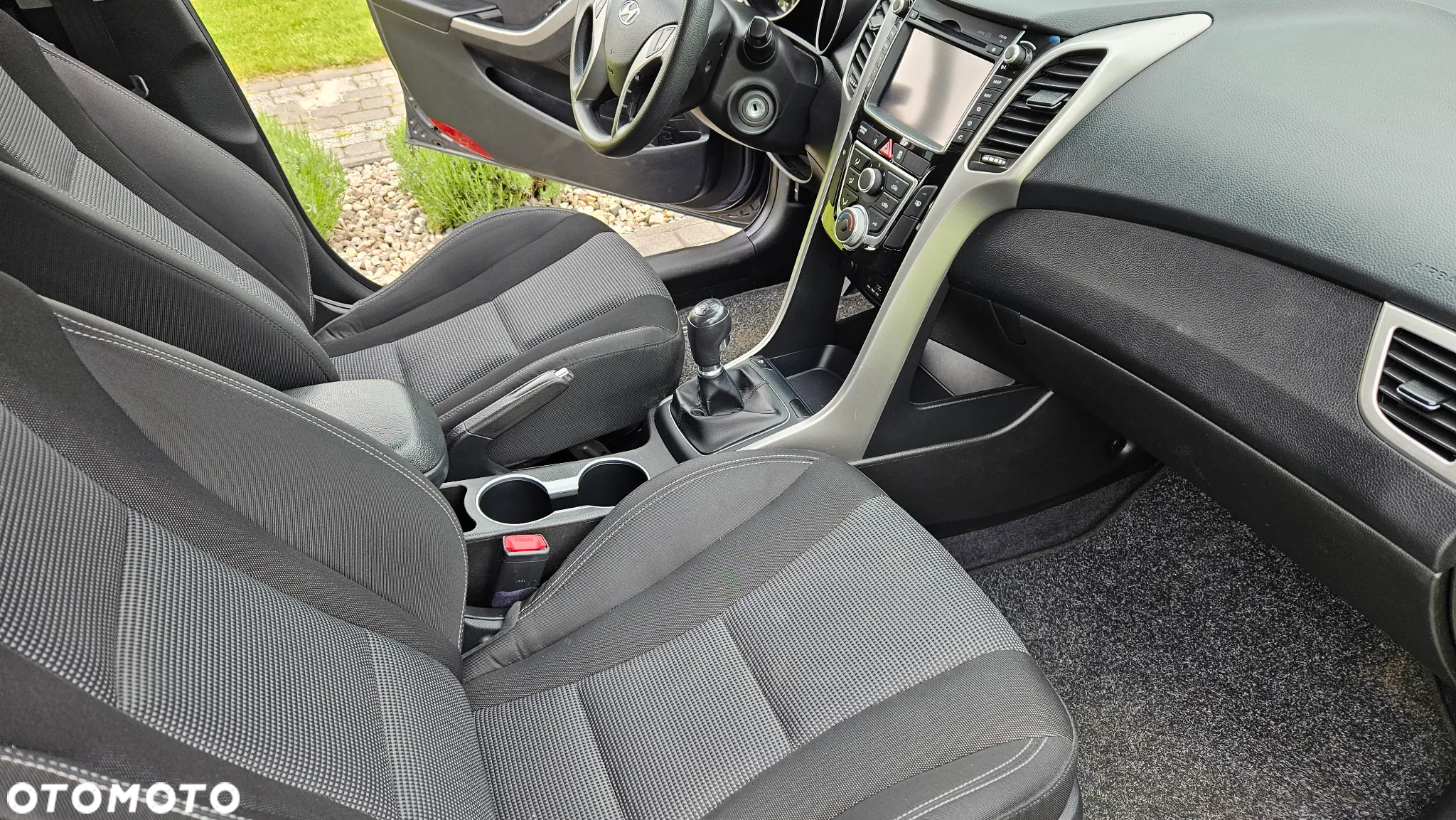 Hyundai i30 1.6 CRDi BlueDrive Premium - 12