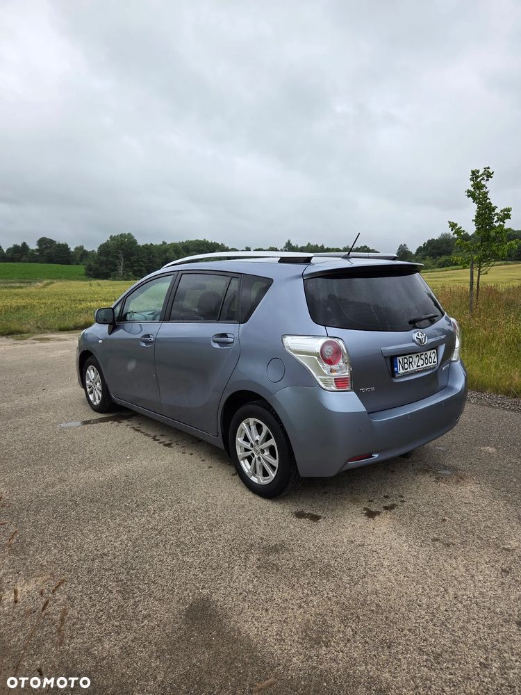 Toyota Verso 2.0 D-4D Sol 7os - 3