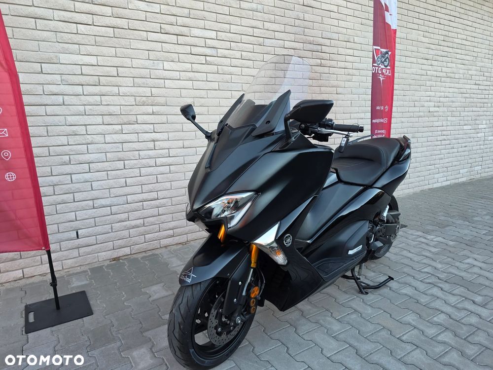 Yamaha Tmax - 10