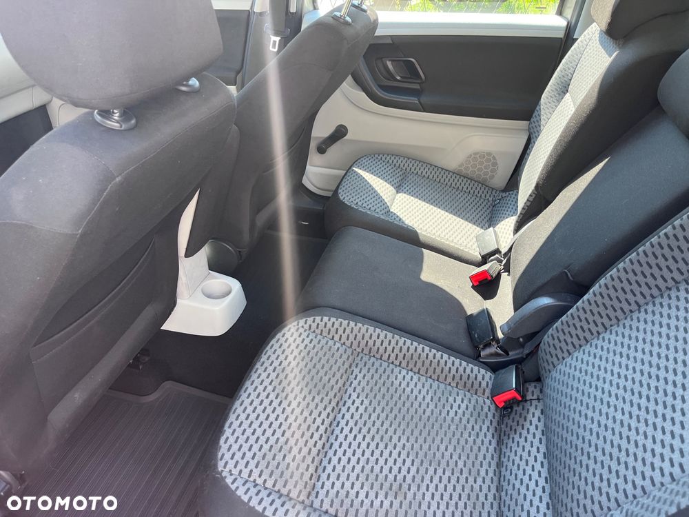 Skoda Roomster 1.4 16V - 8