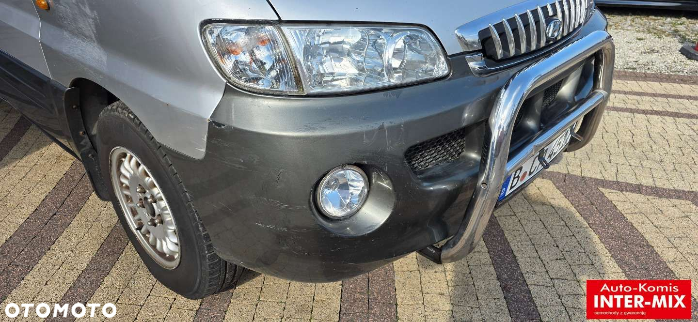 Hyundai H-1 - 4