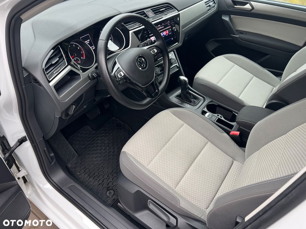 Volkswagen Touran 1.5 TSI EVO Comfortline DSG - 21