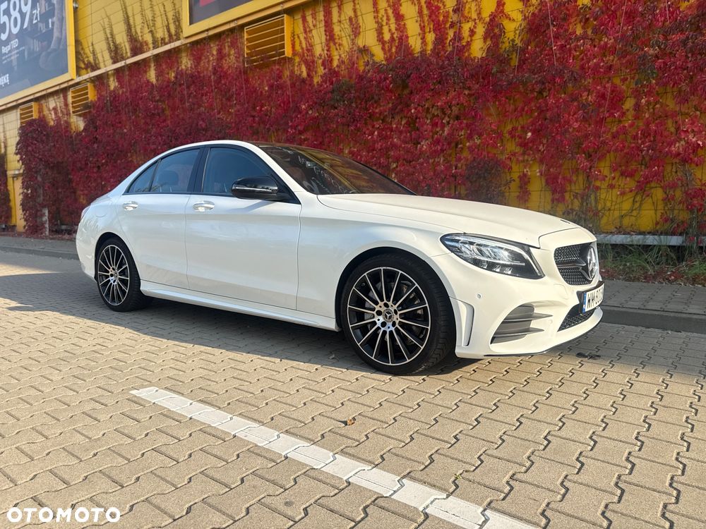 Mercedes-Benz C-Class 2019 photo 2