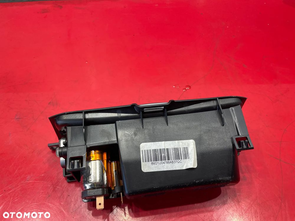 POPIELNICZKA FORD MONDEO MK4  8M21U04788A - 2