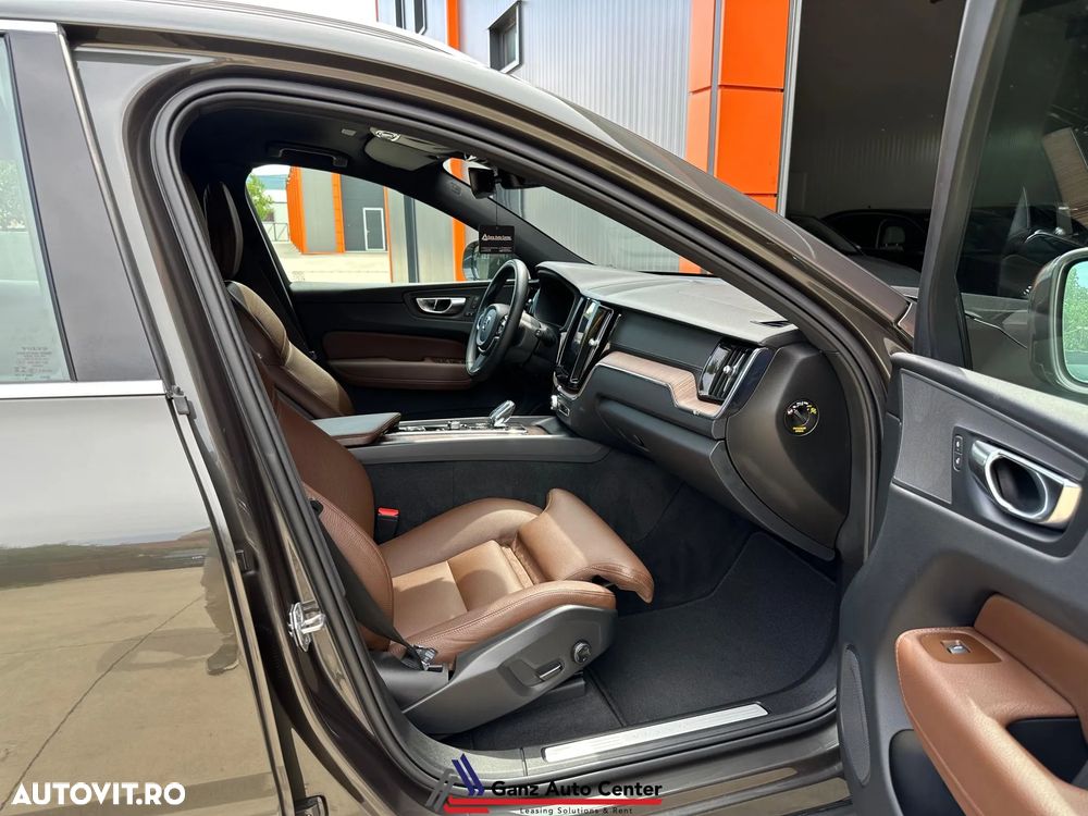 Volvo XC 60 B4 MHEV AWD Inscription - 14