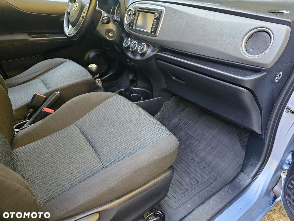Toyota Yaris - 16