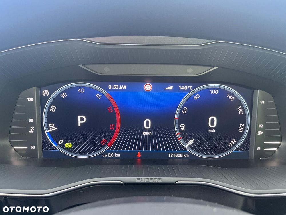 Skoda Superb 2.0 TDI SCR L&K DSG - 19