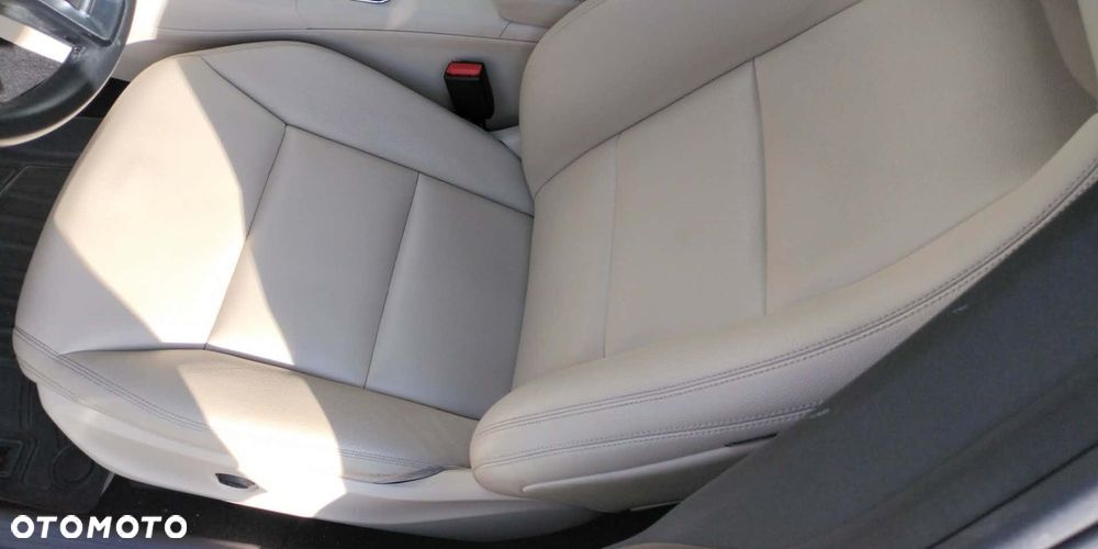 Mercedes-Benz CLA - 13
