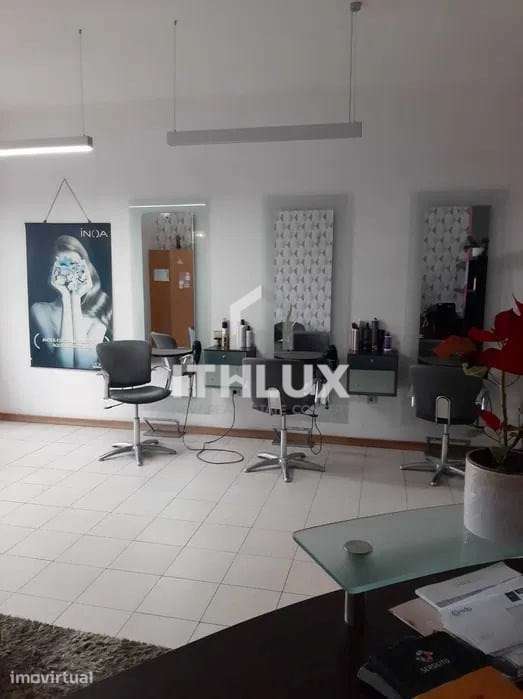 Trespasse de Cabeleireiro Unissexo – Gueifães, Cidade da Maia - Grande imagem: 2/4