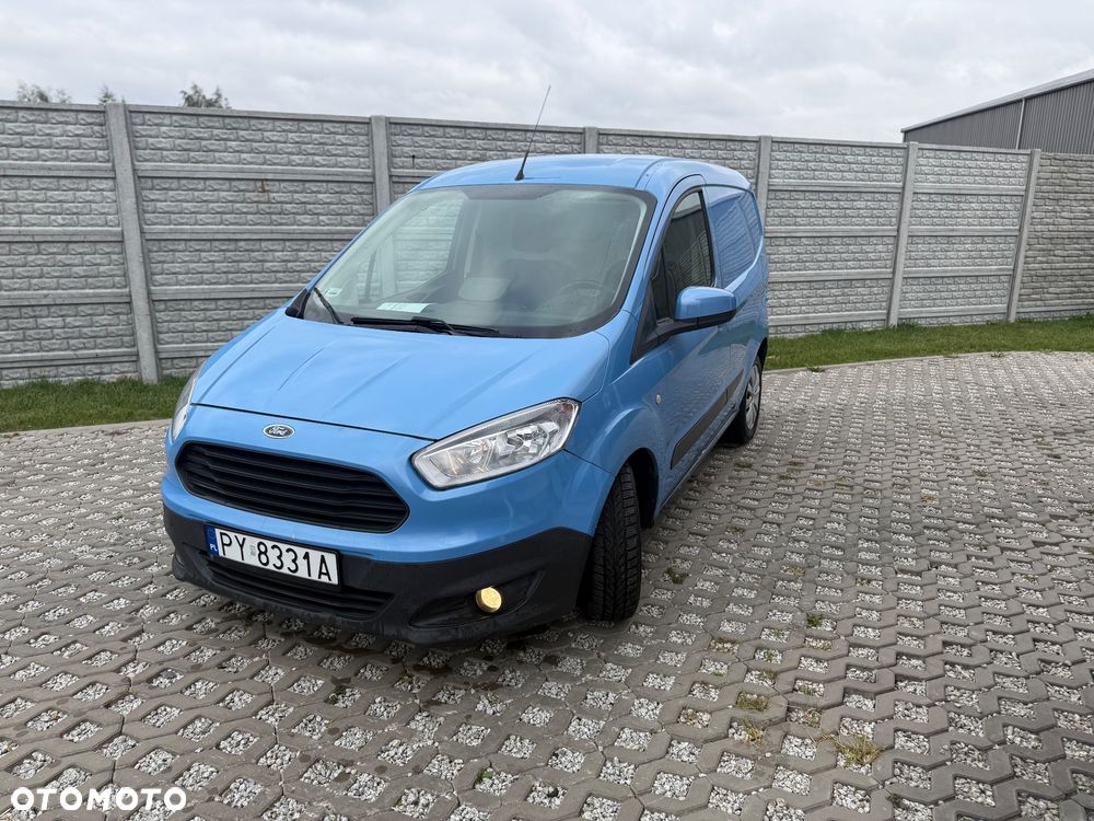 Ford Transit Courier - 9