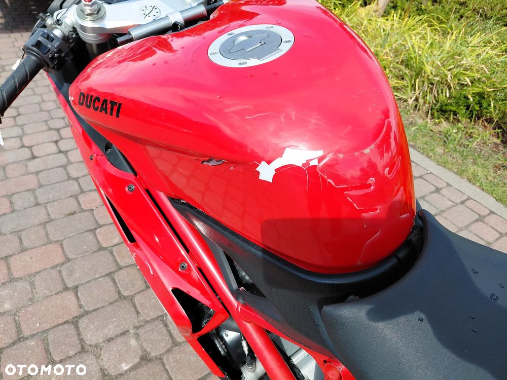 Ducati 848 - 12