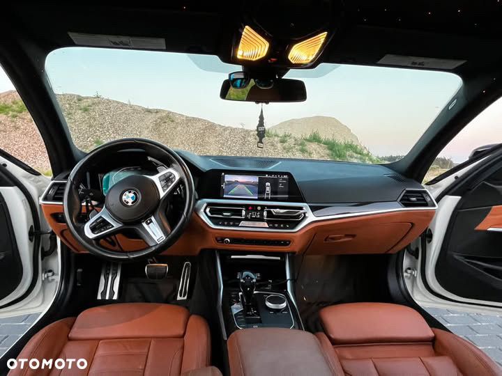 BMW Seria 3 330i xDrive Sport Line - 10
