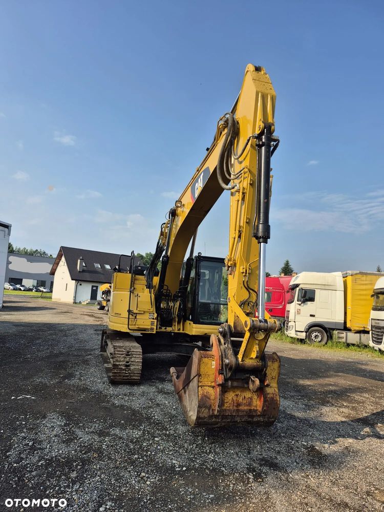 Caterpillar 325F - 10