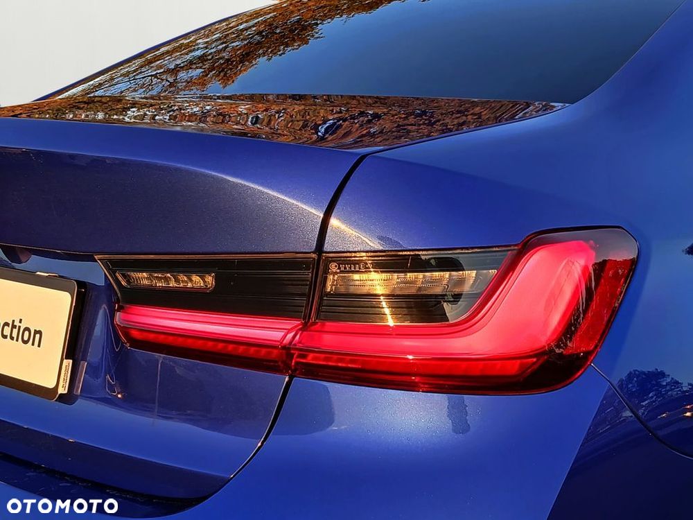 BMW Seria 3 318d mHEV M Sport - 11