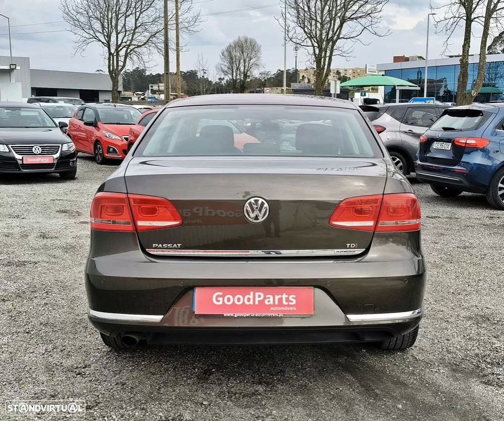 VW Passat 1.6 TDI BlueMotion - 8