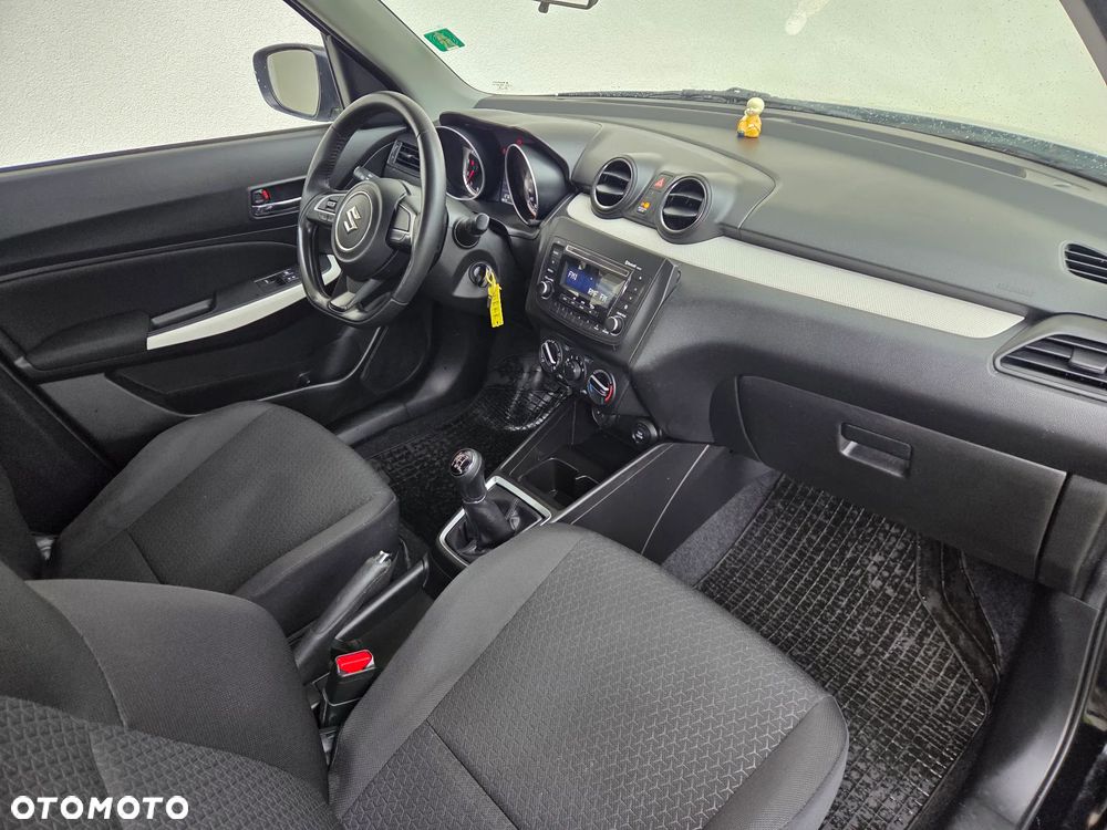 Suzuki Swift - 10