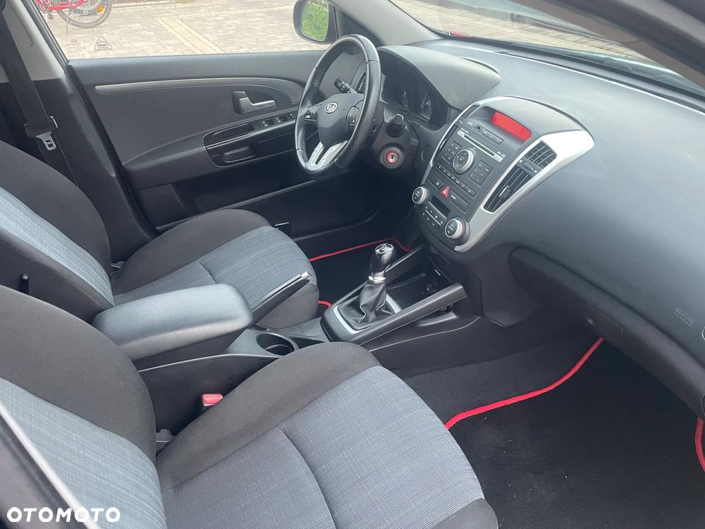 Kia Ceed 1.4 CVVT Spirit - 20