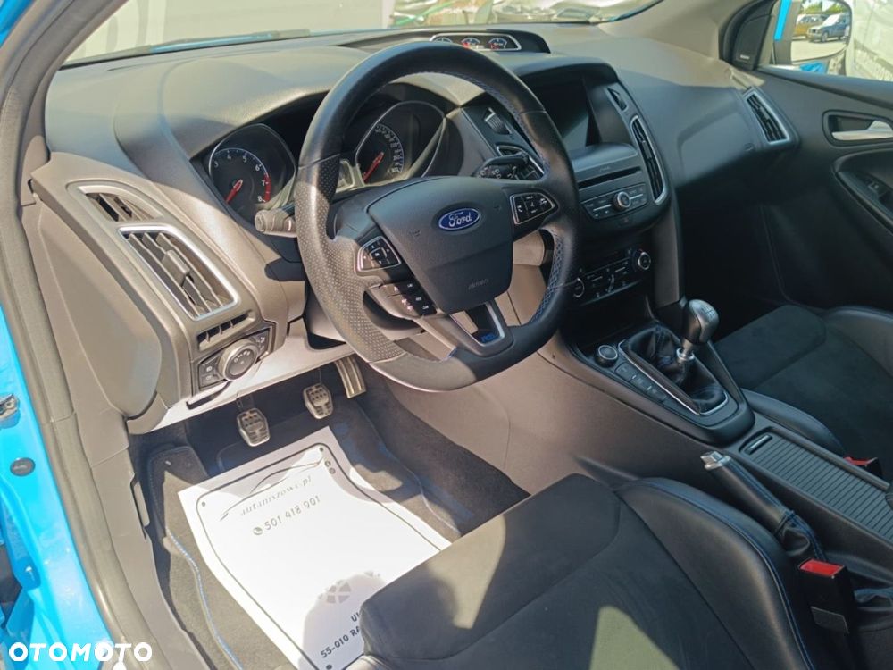 Ford Focus - 7