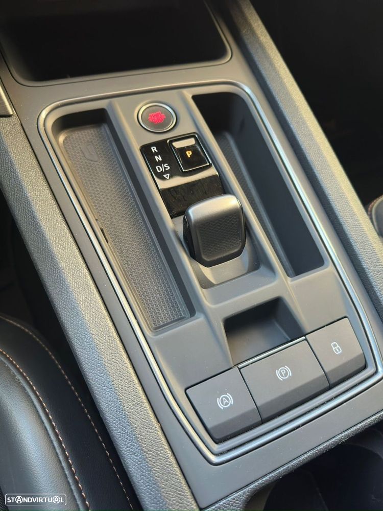 Cupra Leon ST 1.4 e-Hybrid VZ DSG - 13