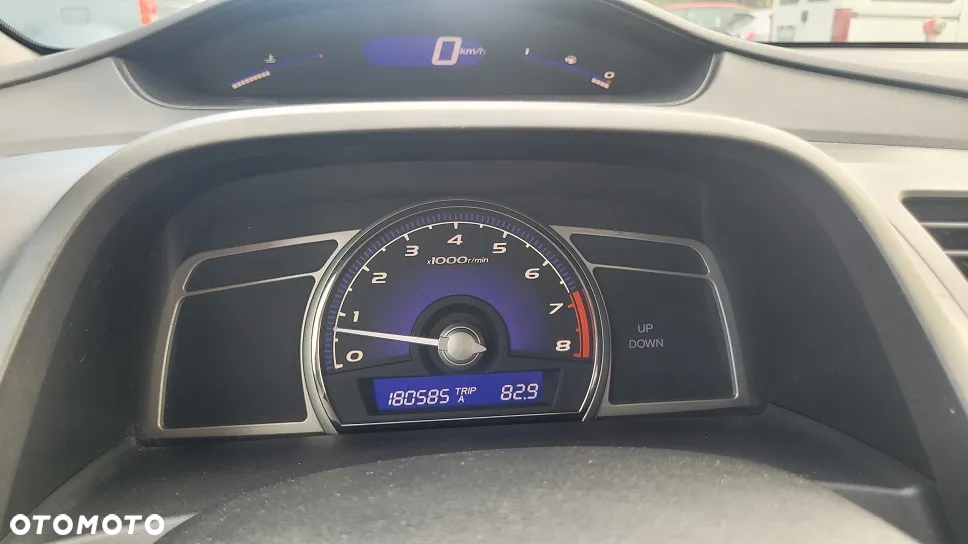 Honda Civic - 10