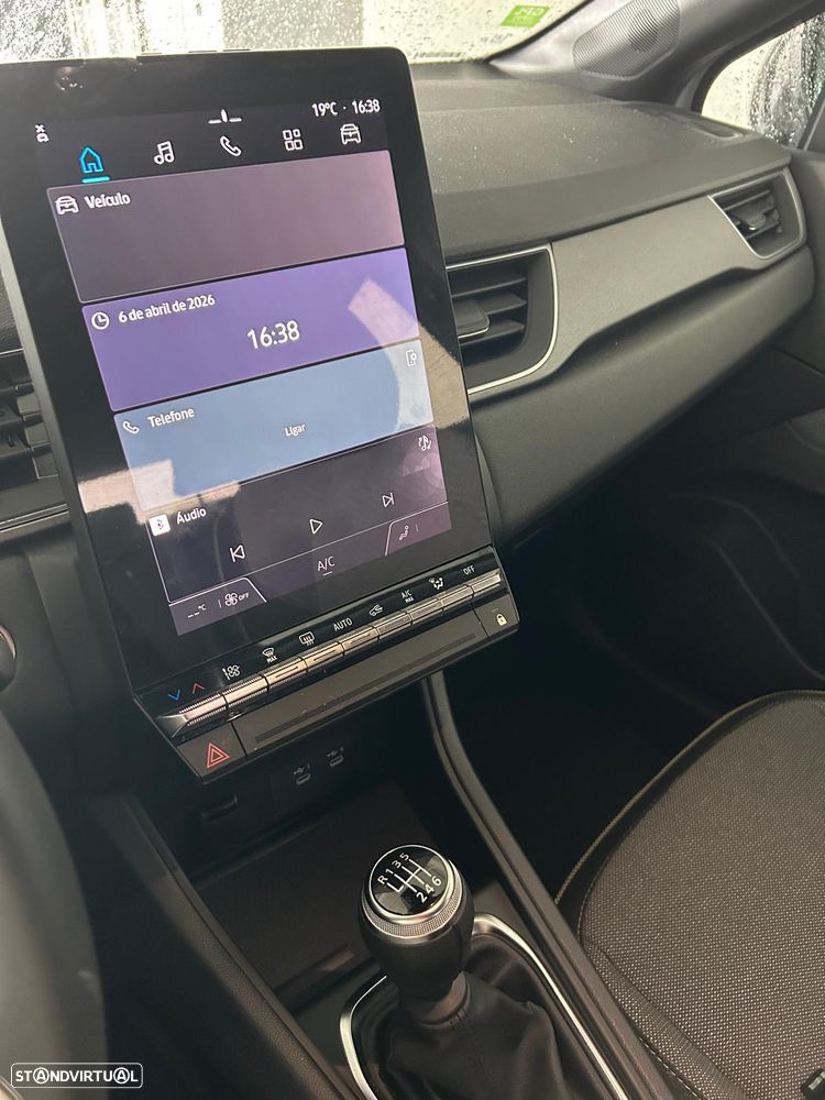 Renault Captur 1.0 TCe Techno Bi-Fuel - 6