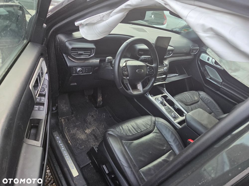 Ford Explorer EcoBoost Plug-in Hybrid PLATINUM - 5