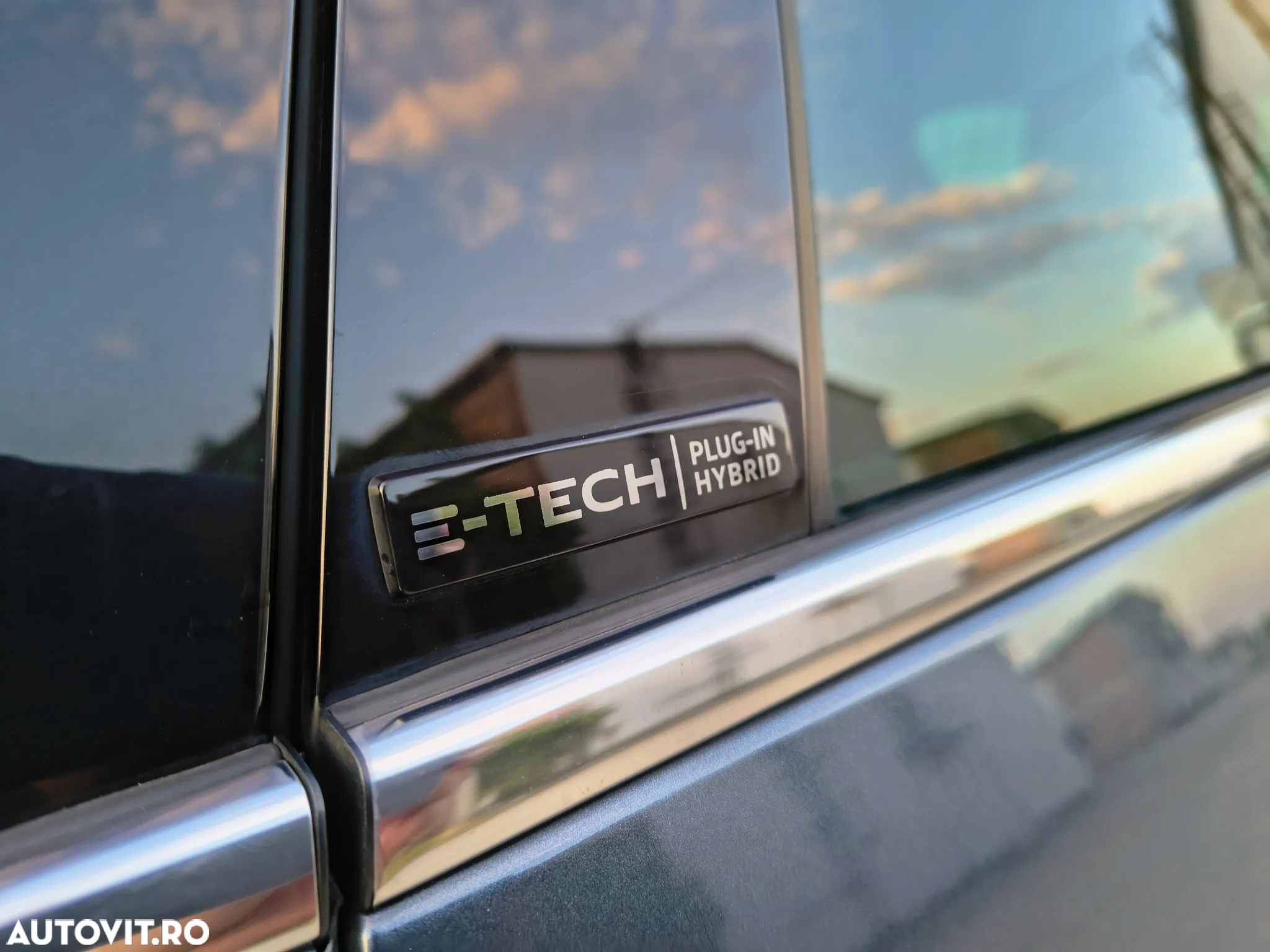 Renault Megane Grandtour E-TECH Plug-in 160 R.S. LINE - 26