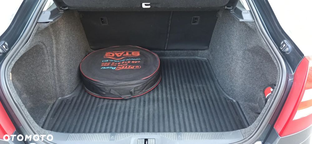 Skoda Octavia 1.6 Tour - 36