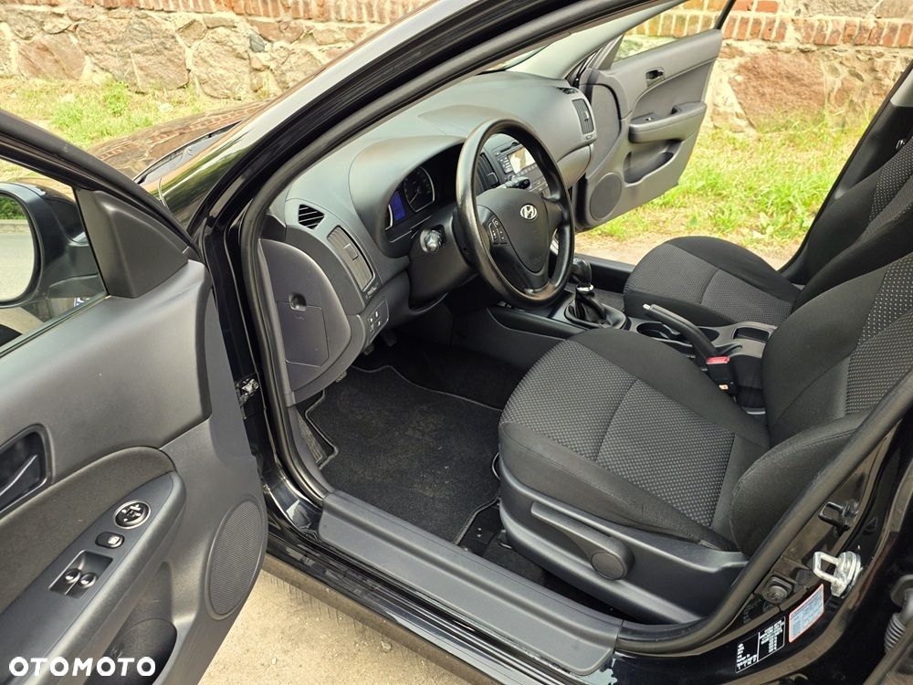 Hyundai i30 1.6 CRDi Base + EU5 - 18