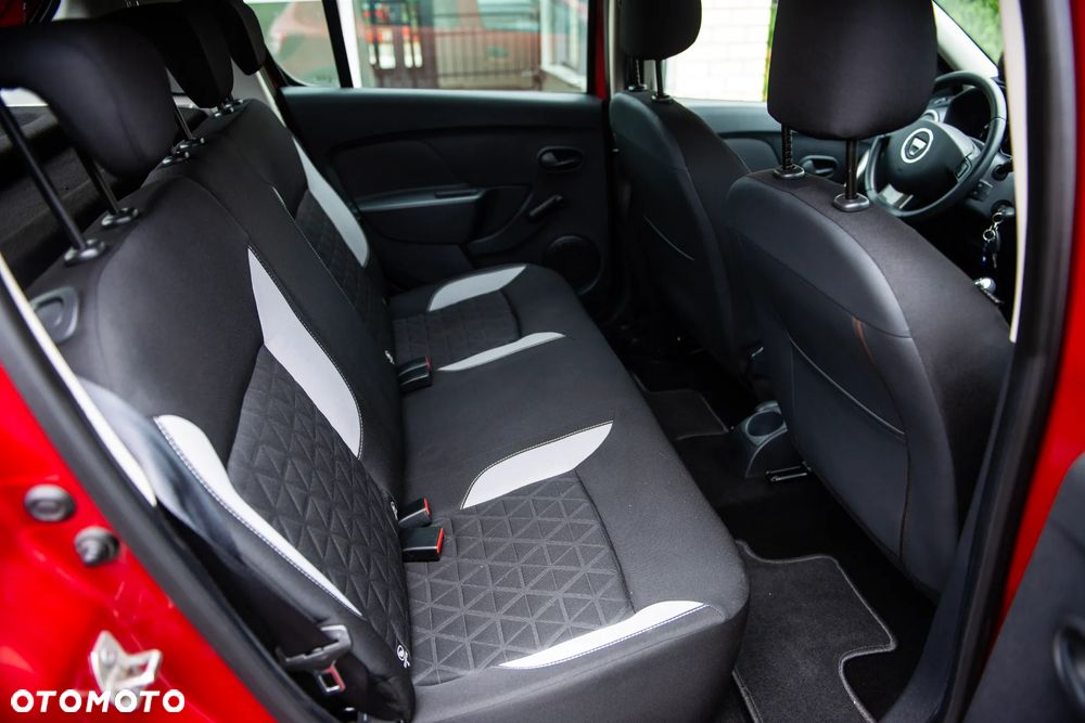 Dacia Sandero TCe 90 Celebration - 22