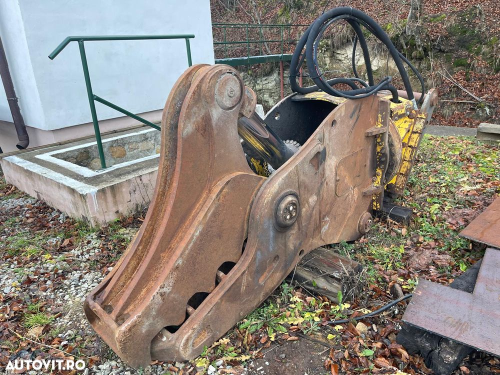 Pulverizator Foarfeca Beton Armat TABE DMT26 pentru excavatoare de 25-32 Tone - 6