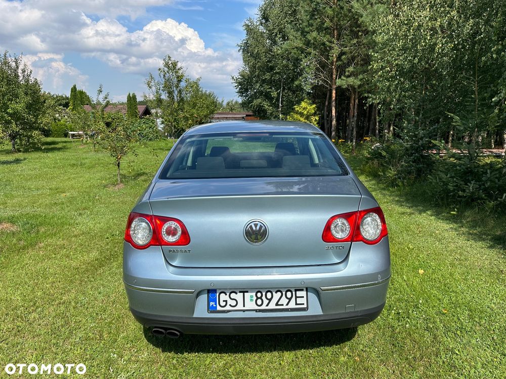 Volkswagen Passat 2.0 TDI DPF Comfortline - 6