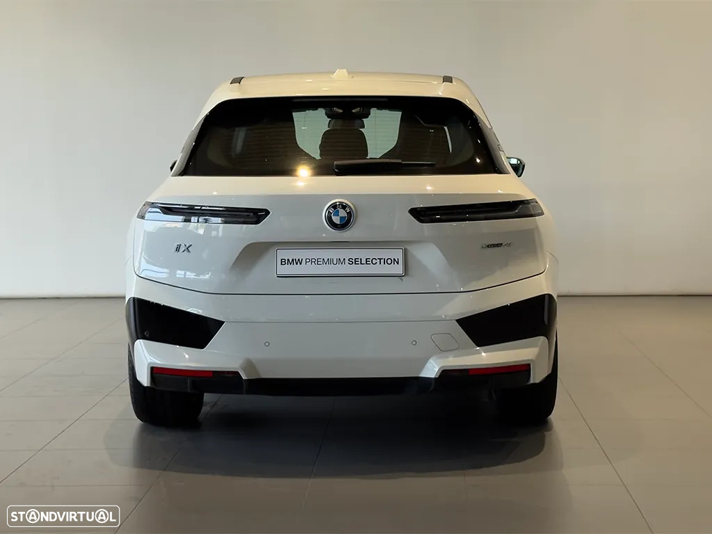 BMW iX xDrive 40 Pack Desportivo - 5