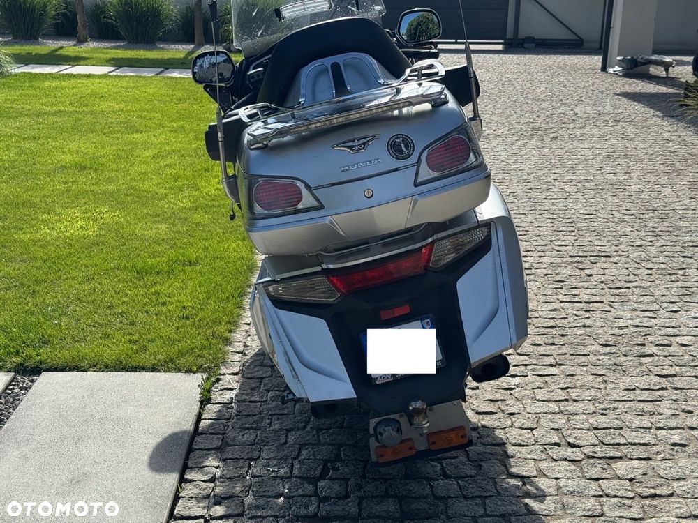 Honda GL - 28