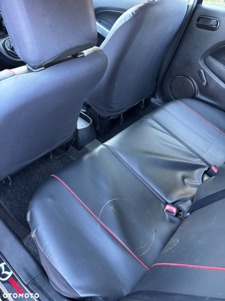 Mazda 2 - 3