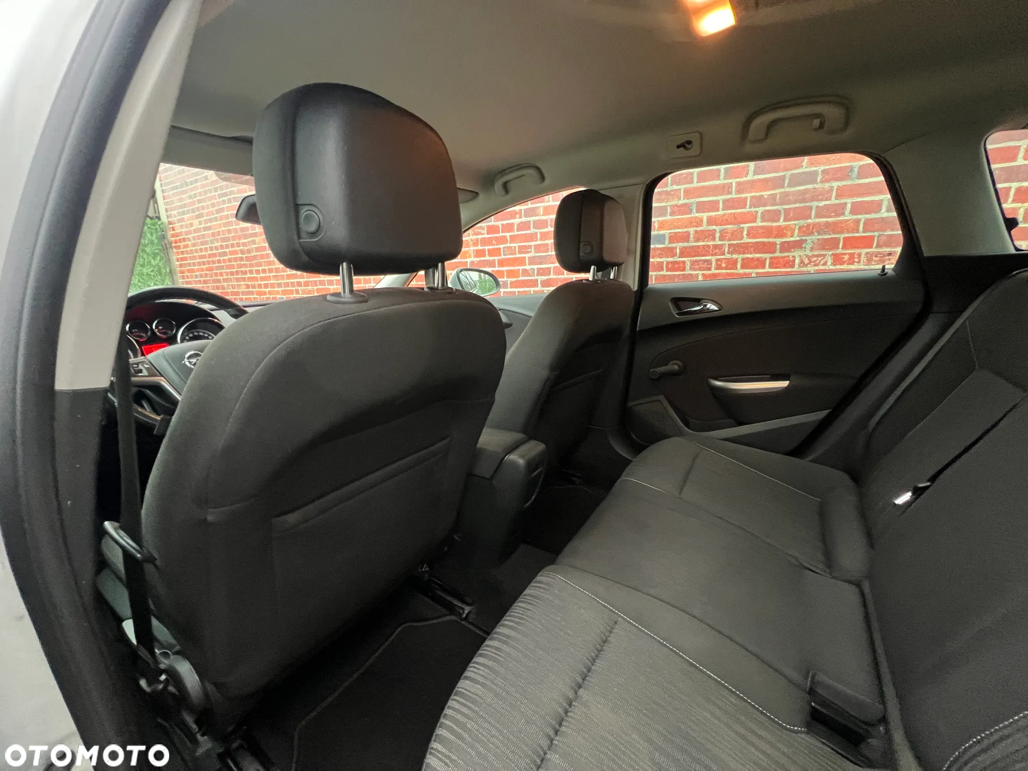 Opel Astra - 11