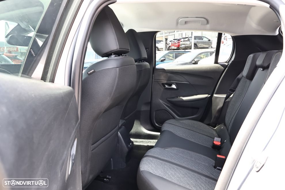 Peugeot 208 1.2 PureTech Allure - 17