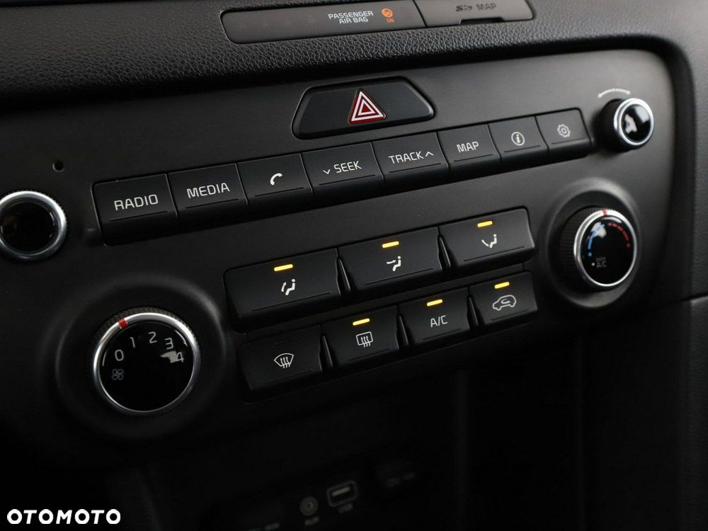 Kia Sportage 1.6 GDI L 2WD - 26