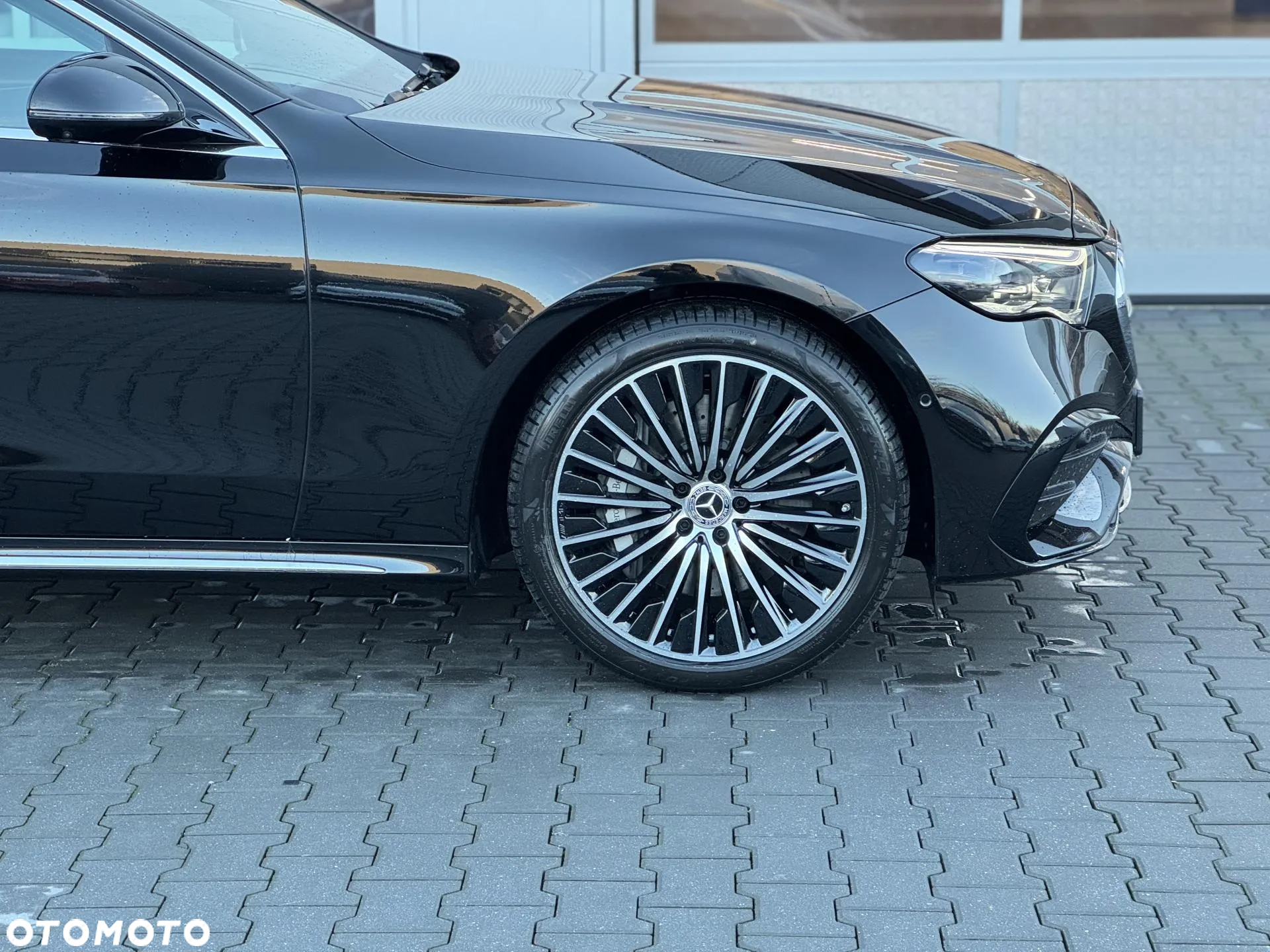 Mercedes-Benz Klasa E 220 d 4Matic 9G-TRONIC - 8