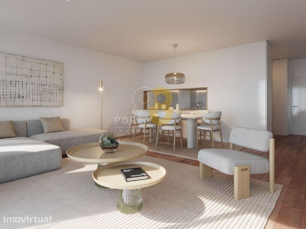 Encantador Apartamento T0, último piso, junto ao Campo 24 de Agosto... - Grande imagem: 4/20