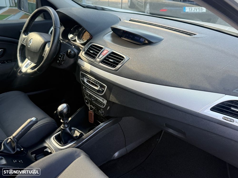 Renault Mégane Sport Tourer 1.5 dCi Emotion - 17